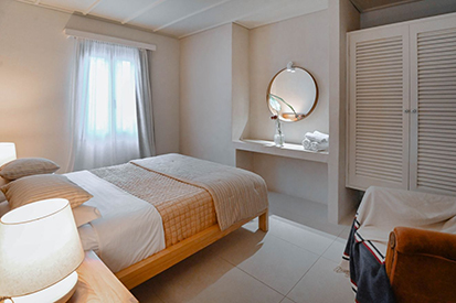 One bedroom apartment Upper level