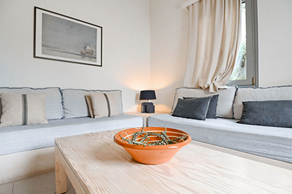 One bedroom apartment Upper level