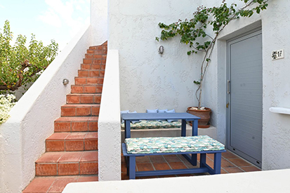 One bedroom apartment Upper level